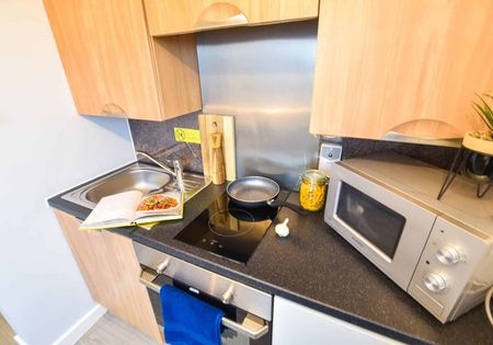 Bronze Studio - Photo 4