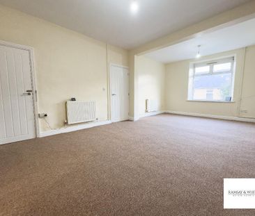 3 bedroom terraced house to rent - Photo 6