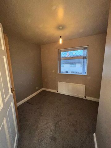 44 West Street, Ballycarry, Carrickfergus, BT38 9HR - Photo 3