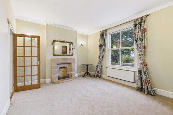 4 bedroom detached house to rent - Photo 1