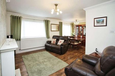 Hazel Grove, Caerphilly, CF83 - Photo 2