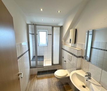 Gemütliche 3-Zimmer-Dachgeschosswohnung in Gelsenkirchen-Buer! Einb... - Photo 6