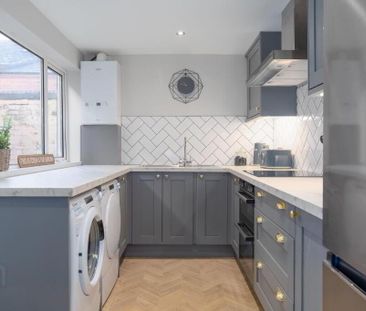 Room 5, 12 Jocelyn Gardens, Belfast, BT6 9BA - Photo 6