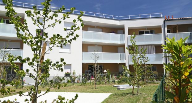 location Appartement T2 DE 43.43m² À LE HAILLAN - Photo 1