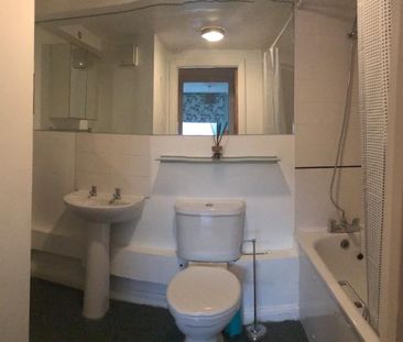 1 Bed Flat, Press Court, SE1 - Photo 4