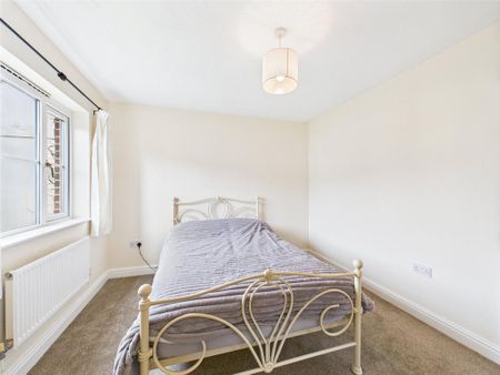 3 bedroom detached house to rent - Photo 5