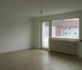 2018 komplette Modernisierung - 2 Zimmer + Küche, Diele, Bad, Balkon - Photo 1