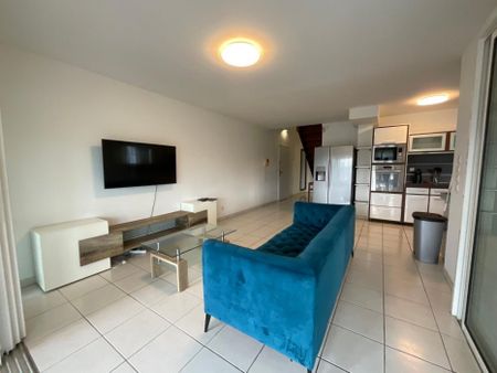 Location Appartement 141.93m² 4 pièces Fort de france - Photo 2