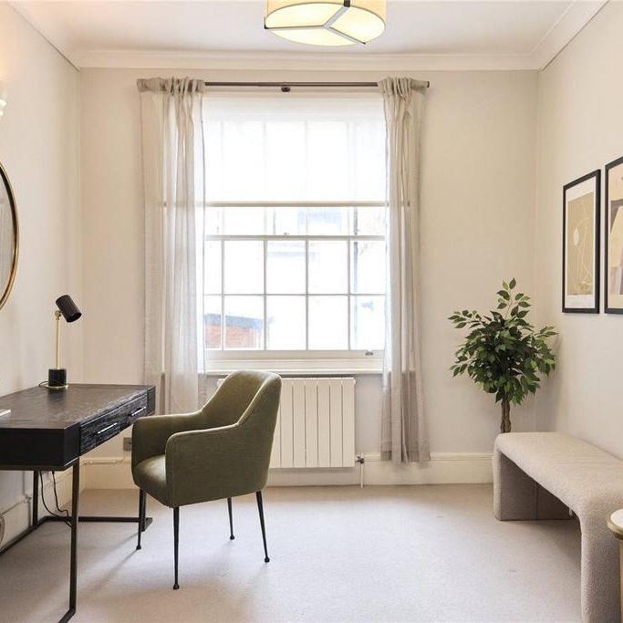 4 bedroom terraced house to rent - Photo 1