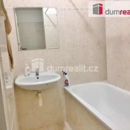 Pěkný, slunný 1+1 na Vinohradech - Photo 4