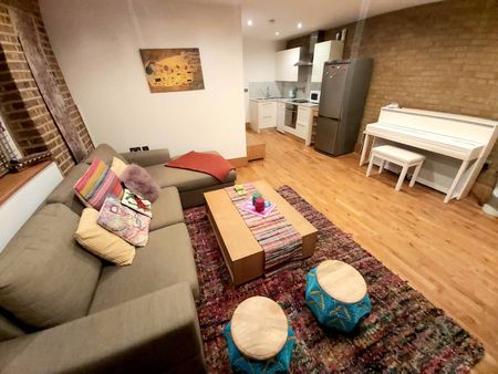 1 Bed Flat, Tower Bridge Road, SE1 - Photo 3