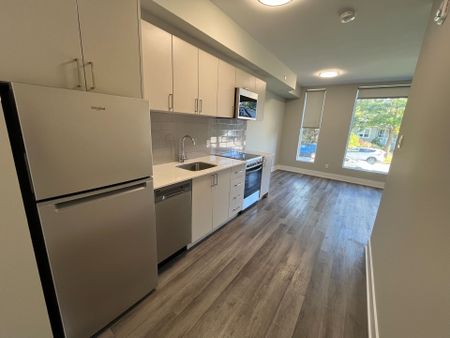 For Lease - 1295 SUMMERVILLE Avenue Unit# 102, Carlington - Central Park, Ontario - Photo 5