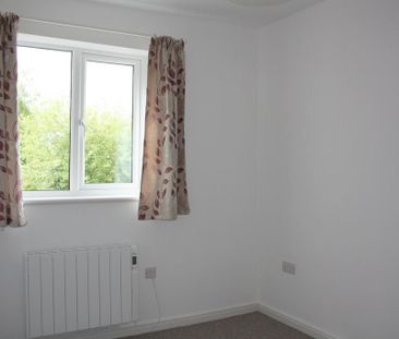 3 bedroom flat to rent - Photo 4