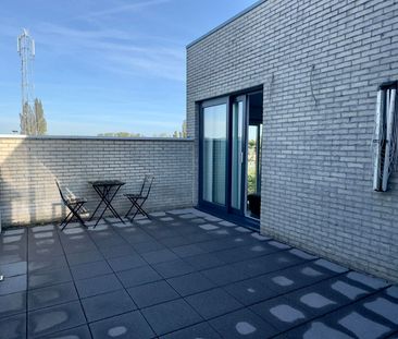 Instapklaar 1 slaapkamer-appartement met zeer ruim terras - Photo 3