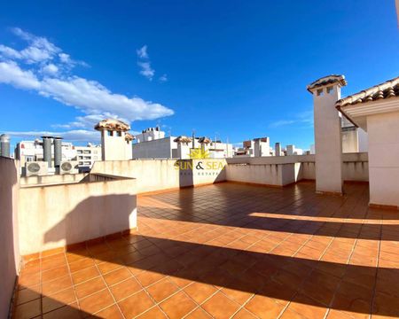 4 BEDROOM PENTHOUSE FOR RENT WITH PRIVATE SOLARIUM IN TORREVIEJA - ALICANTE - Photo 5