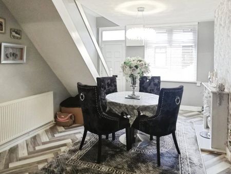 2 bedroom terraced house to rent - Photo 5