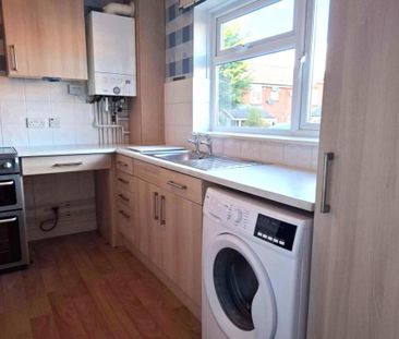 2 bedroom terraced house to rent - Photo 5