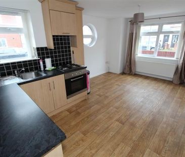 70 Connsbrook Avenue, Belfast, BT4 1JW - Photo 1