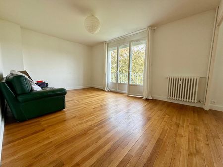 Location Appartement 4 pièces 70m² ST SEBASTIEN SUR LOIRE 44230 - Photo 4