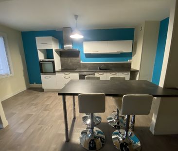 Location Appartement 3 pièces 79m² BOURGES 18000 - Photo 2