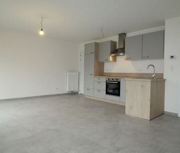 Appartement te huur in Escanaffles voor € 725 met 2 slaapkamers - Photo 3