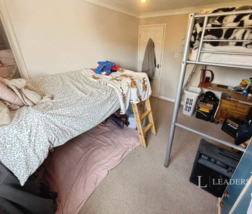 2 bedroom semi-detached house to rent - Photo 3