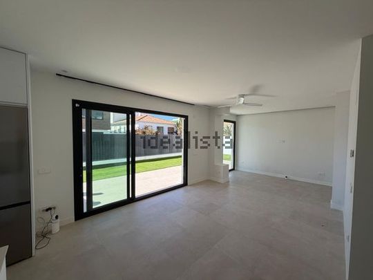 Alquiler de piso en Pedregalejo - Morlaco - Photo 1