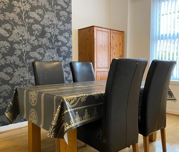 4 bedroom house to rent - Photo 1