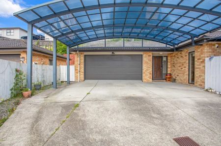 44 Arrowsmith Drive, Flat Bush, Auckland - Photo 3