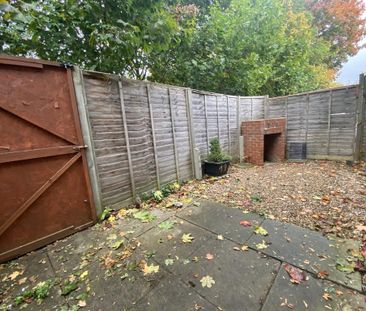 2 bedroom terraced house to rent - Photo 4