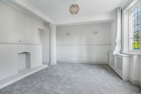 4 bedroom house to rent - Photo 2