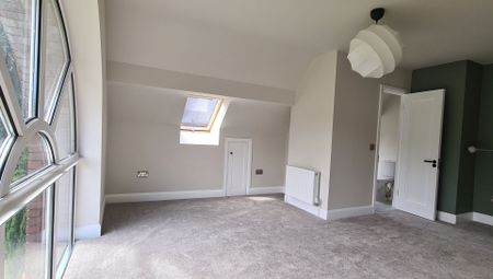 Stunning 1 bedroom residence (9 month lease offered) - Photo 5