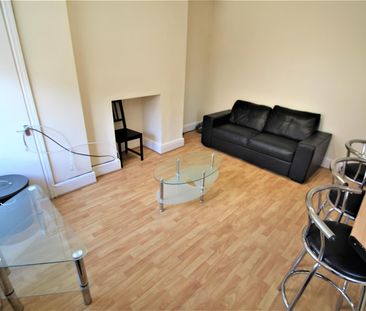 Broomfield Terrace, Burley, LS6 3DQ, Leeds - Photo 4