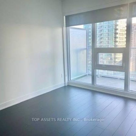 1 Bed & 1 Bath - Lakeshore Condos - Photo 4