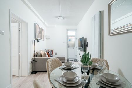 2 Bed Flat, Alkham Road, N16 - Photo 4