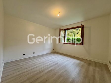 Location Maison 5 pièces 176,23 m² - Photo 3