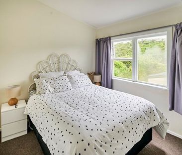 55 Mandalay Terrace, Khandallah - Photo 2