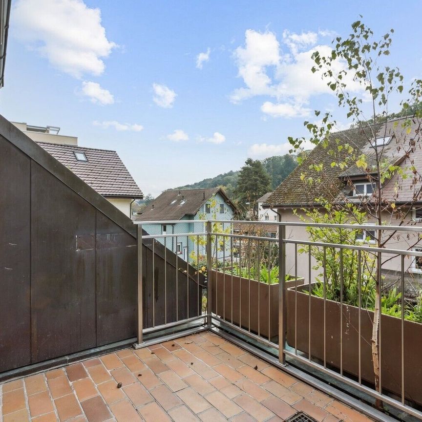 Large duplex apartment - fireplace - 2 balconies - ideal location - Foto 1