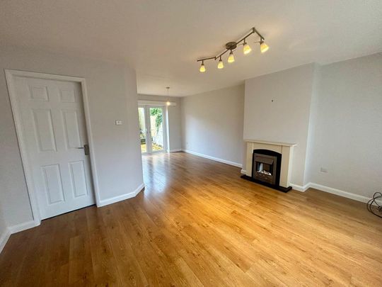 3 bedroom semi-detached house to rent - Photo 1