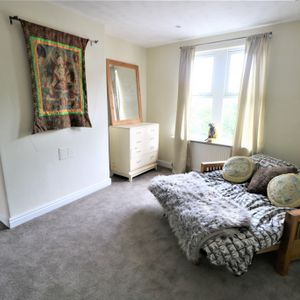 2 Bedroom Flat To Rent in Nottingham - Photo 2