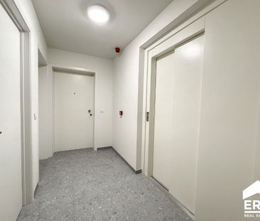 Appartement met 2 slpks, 2 terrassen en 2 parkings - Photo 2