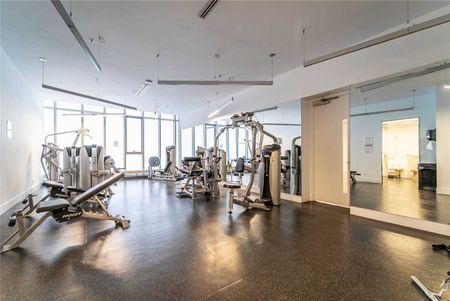 Deluxe Room - Waterfront Toronto - Photo 3
