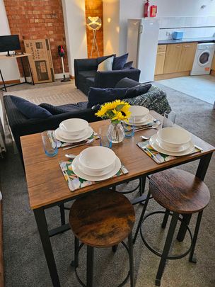 Albion Street Room 1 - Photo 1