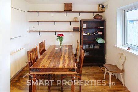 Thorp Pyn Croft, Huddersfield - Photo 3