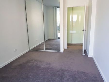 Location, Lifestyle, Convenience - Photo 3