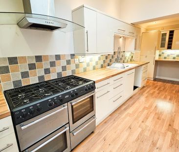 3 bedroom semi-detached house to rent - Photo 2