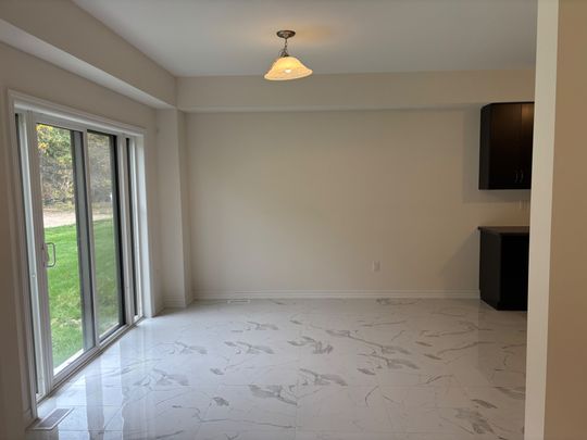 For Lease - 7 Mckernan Avenue, Brantford, Ontario - Photo 1