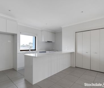 Location Convenient Lifestyle - Photo 5