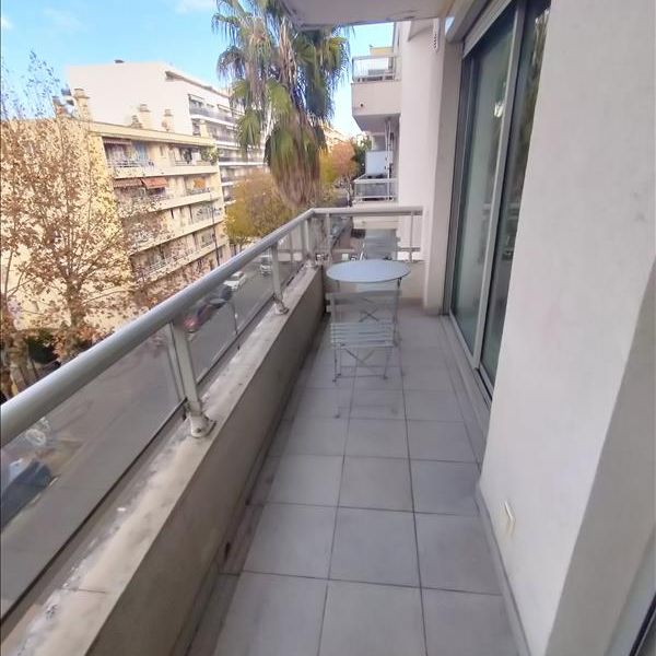 2 pièces - Meublé - 33,8 m² - 4ème étage - Colocation non autorisée - Photo 1