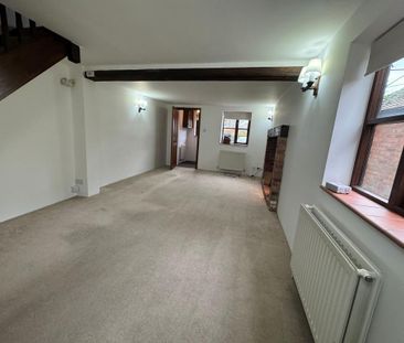 2 bedroom end of terrace house to rent - Photo 2